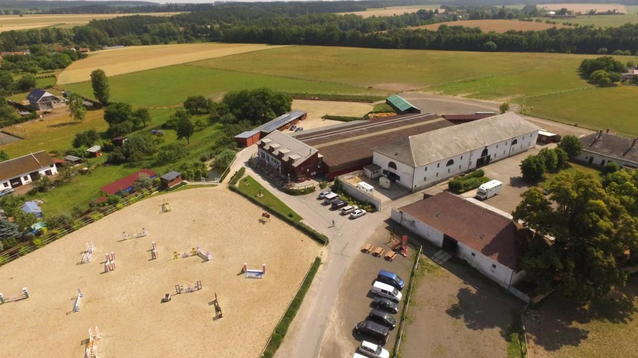 Penzion Jizdarna Sucha Litomyšl Exterior foto
